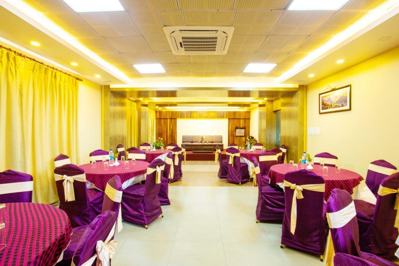 Hotel Lake Paradise Pokhara Esterno foto
