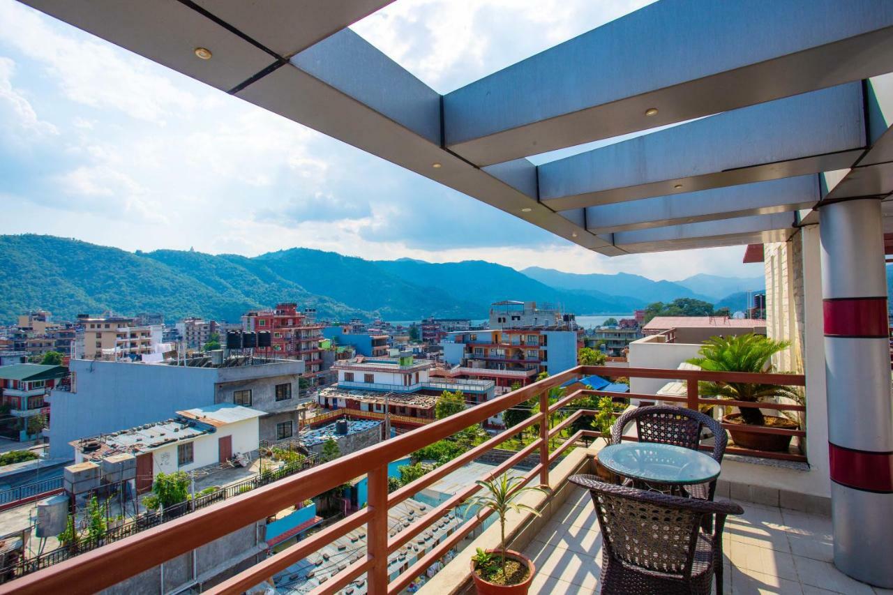 Hotel Lake Paradise Pokhara Esterno foto